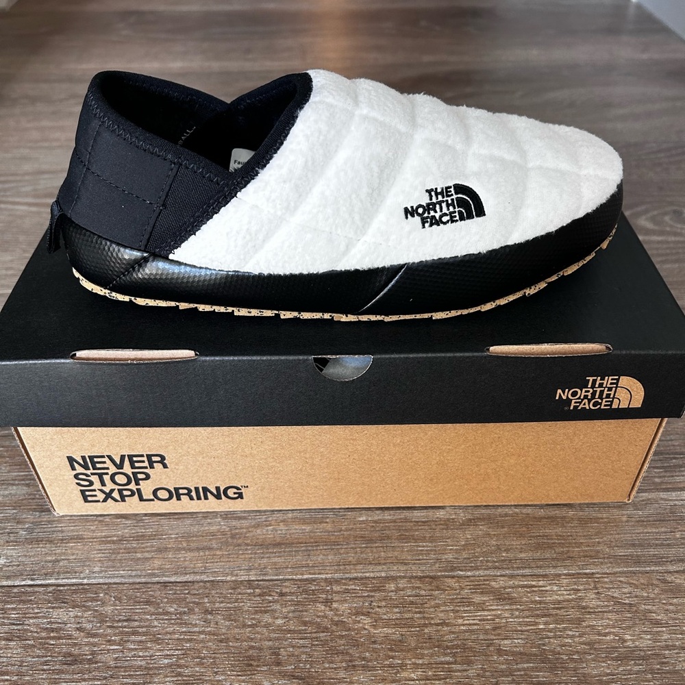 New The North Face Womens Thermoball Mule V Denali Black/White Slippers Size 8